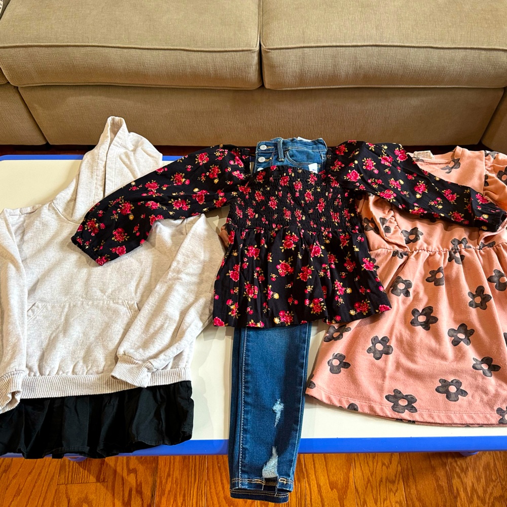Girls Clothing Size 6 LOT. 4 Items